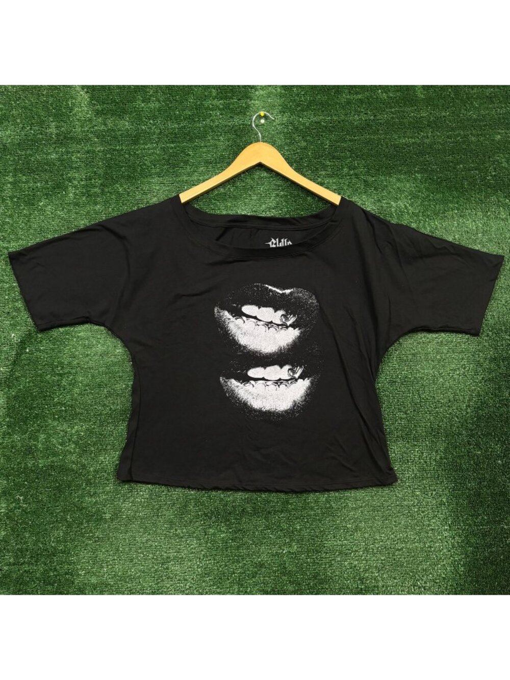 Blue Ivy Carter Teeth Off shoulder Top Size  XXL